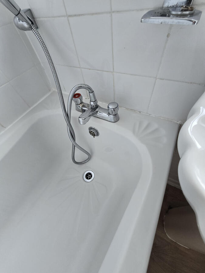 Bathroom Deep Clean - Hertford Bathroom Deep Clean - Hertford